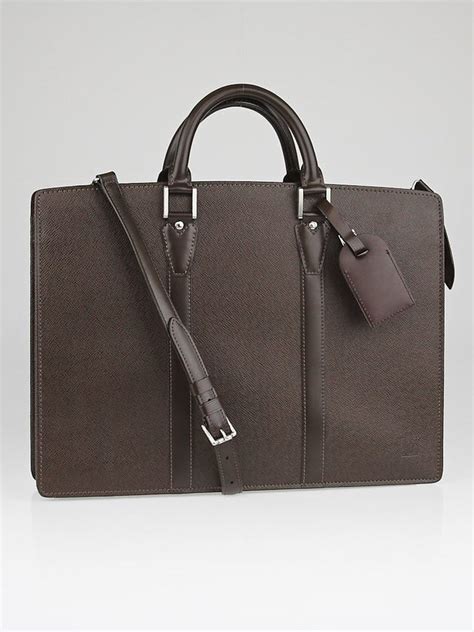 LOUIS VUITTON Taiga Lozan Briefcase Grizzli 